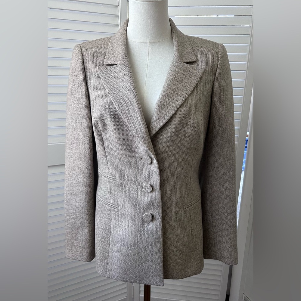 Excellent cond. Pure wool Frans Baviera Barcelona Alta Costura tweed blazer. - Picture 4 of 16
